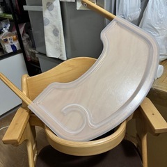 値下げました☆カトージ・テーブル付き・お座りできる〜60キロ　の画像