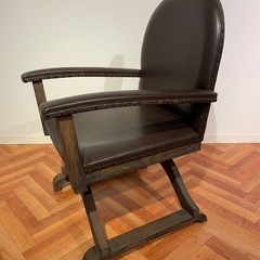 本革肘掛け椅子の画像