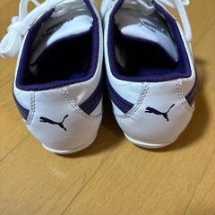 レディース　プーマ24.5センチの画像