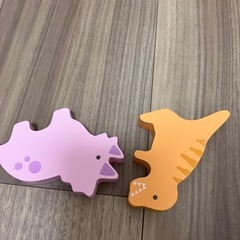 ★　木製　恐竜　ダイソーの画像