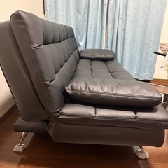 ソファーベッドの画像