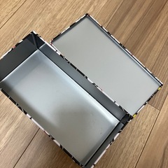 ★　ディズニー　お菓子缶　の画像