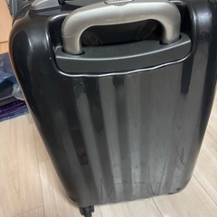 スーツケースの画像