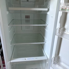 2018年製冷蔵庫、2ドア225Lの画像