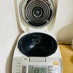パナソニック IHジャー炊飯器 5.5合 SR-HD103の画像