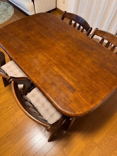 ダイニングテーブル　4人掛け