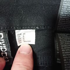 ♠　Divided by H&M Pants  ダメージデニム　Size　EUR38　US6　CA6　MX6　CN160/72A　レディース  の画像