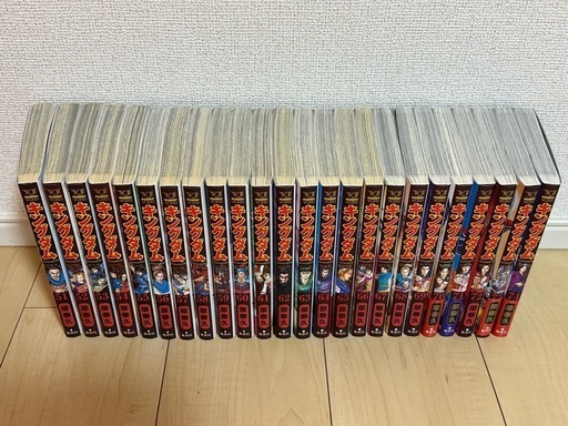 キングダム　まとめ売り キングダム】まとめ売り25巻〜74巻 (くう) 本郷台のマンガ