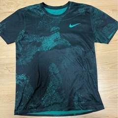 【✨美品✨】NIKETトレーニングシャツの画像