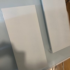 モニター台　2つの画像