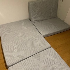 Wellflex マットレス シングル2枚 3つ折り 両面使える 5年保証の画像