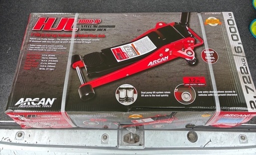 引き取り限定コストコ新品 ARCAN アルカン3トン 低床 ジャッキラスト一点です。