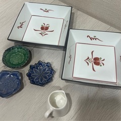 食器　お皿　小鉢　布巾の画像