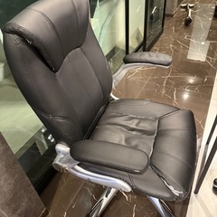 オフィスコム　社長椅子　デスクチェア　2脚セットの画像