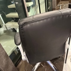 オフィスコム　社長椅子　デスクチェア　2脚セットの画像