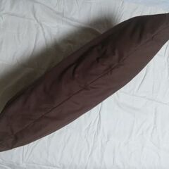 枕　クッション　ブラウン　ホテルサイズ　中空ポリエステル綿100%　ハンドメイド　未使用品の画像