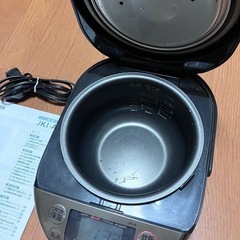 タイガー魔法瓶 3合炊き パワフルIH炊飯器 炊きたてミニ JKI-A550の画像