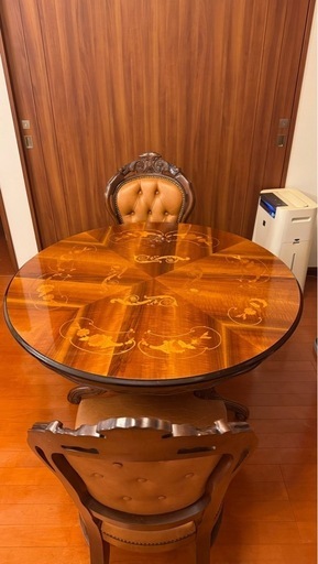 8/5夜処分。ダイニングテーブル　丸型　イタリア家具