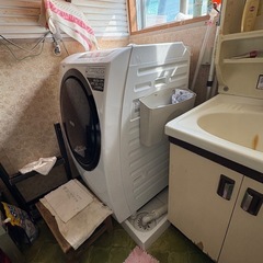 日立ドラム洗濯機の画像