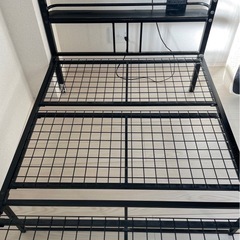 【受け渡し者決定】ニトリ電源タップ付きシングルベッドフレームの画像