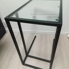 IKEA テーブル  サイドテーブルの画像