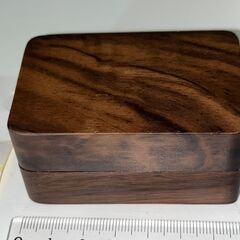 【新品】ペットの遺毛入れ 天然木 ガラスケースの画像