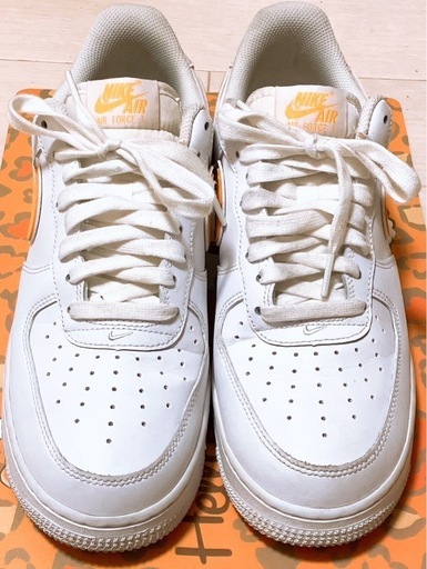 NIKEスニーカー（黄色?）