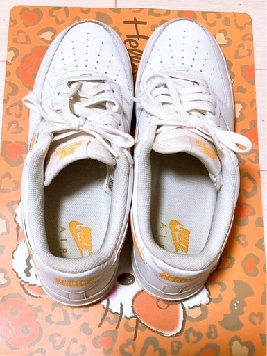 NIKEスニーカー（黄色?）