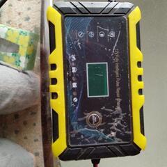 バッテリー充電器の画像