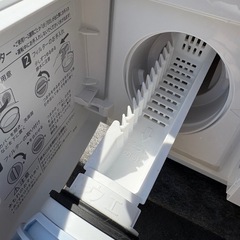 【美品】SHARP ドラム式洗濯乾燥機 ES-V12C-NL 2024年製の画像