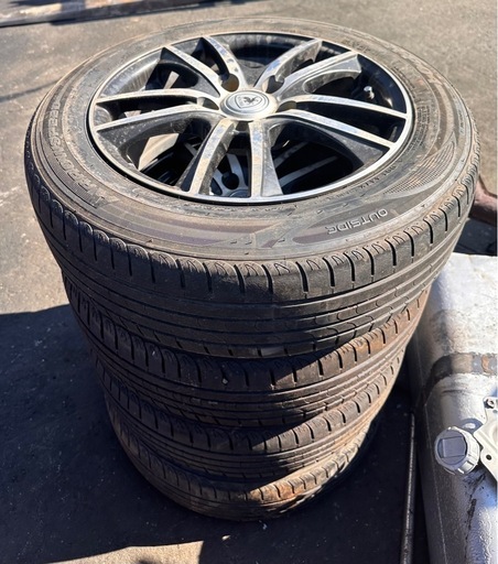 日産セレナ外しホイールタイヤセット4本サイズ195/60R16 タイヤ