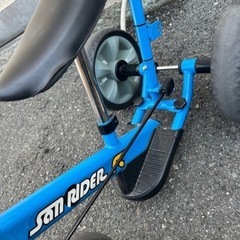 三輪車の画像