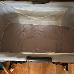 簡易　ベビーベッド　毛布付きの画像