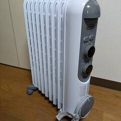 美品 DeLonghi オイルヒーター RHJ45M0912SGの画像
