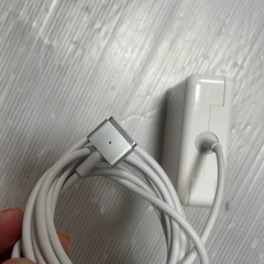 パソコン充電機の画像