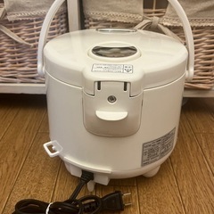 軽量3合炊飯器の画像