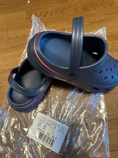 新品未使用 クロックス サンダル 未使用】クロックス風サンダル (たに) 鶴崎の靴《サンダル》の