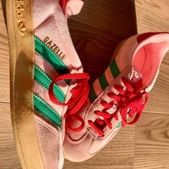 アディダス　ガゼル　adidas　スニーカーの画像