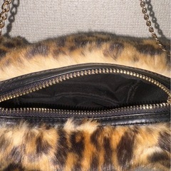 豹柄バックの画像