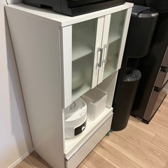 食器棚の画像