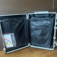 キャリーケースの画像