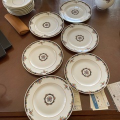 ほぼ新品のウェッジウッドのお皿の画像