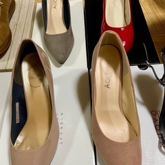 お得！パンプス、ヒール23.5〜24センチ👠7セット、両足揃っています！の画像