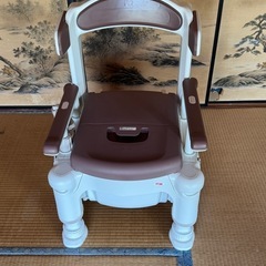 新品未使用　ポータブルトイレ　"らくゾウくん"の画像