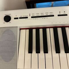 ヤマハ YAMAHA 電子キーボード piaggero ホワイト NP-32WHの画像