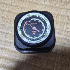 ★高度計★　　中古　収納ケース付きの画像
