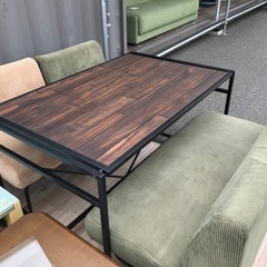 4人掛けダイニングテーブルセット（BBファニシング）の画像
