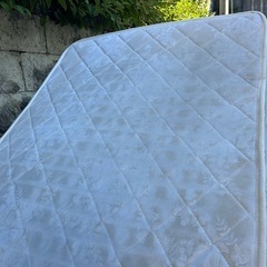 シングルマットレスの画像