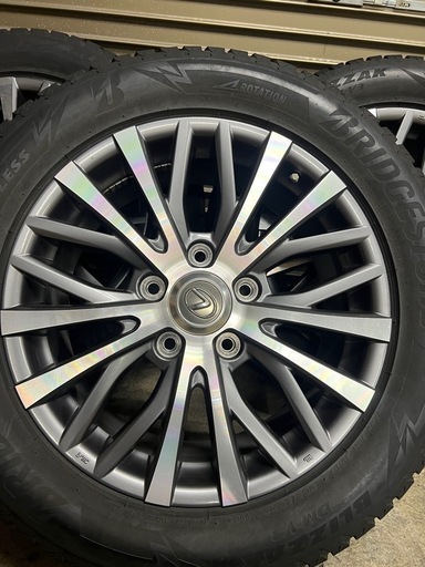 LX570 純正ホイールスタッドレス付