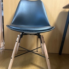 ニトリ　ダイニングチェア　1つの画像
